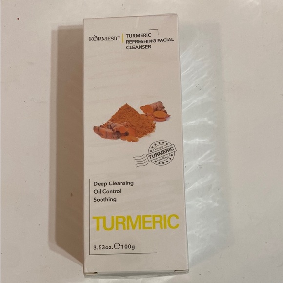 Kormesic Turmeric Skincare Set - Picture 2 of 7
